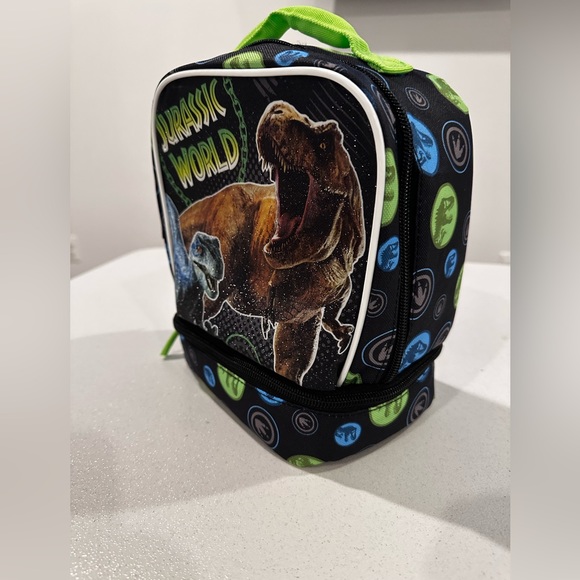 Jurassic World Soft Shell Two compartment lunch box with Handle - NWT - Picture 3 of 9